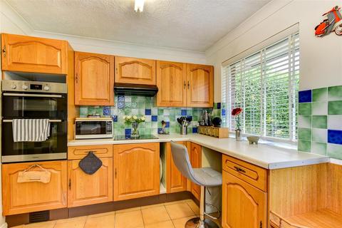 2 bedroom semi-detached bungalow for sale, Ashwood Close, Worthing