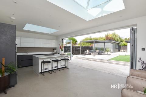 286 Kingston Road, Epsom, KT19 0SW