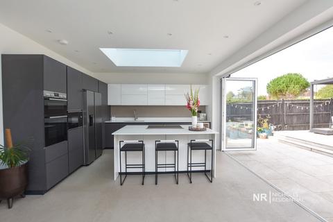286 Kingston Road, Epsom, KT19 0SW