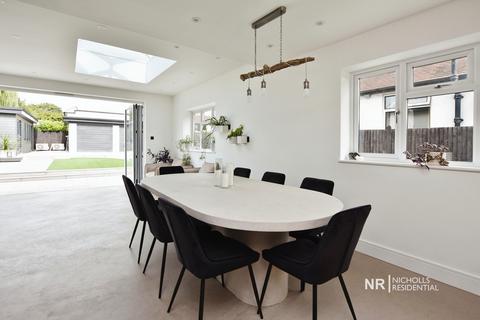 286 Kingston Road, Epsom, KT19 0SW