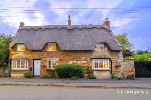 8 Barnsdale, Great Easton, Market Harborough, LE16 8SG