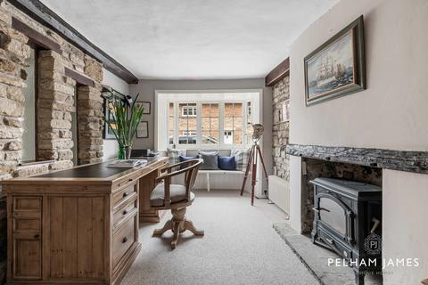 8 Barnsdale, Great Easton, Market Harborough, LE16 8SG