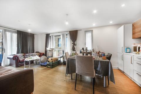 3 bedroom apartment to rent, Marner Point London E3