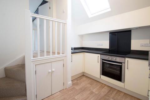 1 bedroom flat to rent, High Street, Leominster