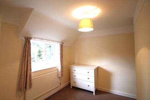 2 bedroom terraced house to rent, Piper Hill Avenue, Manchester, M22 4DZ