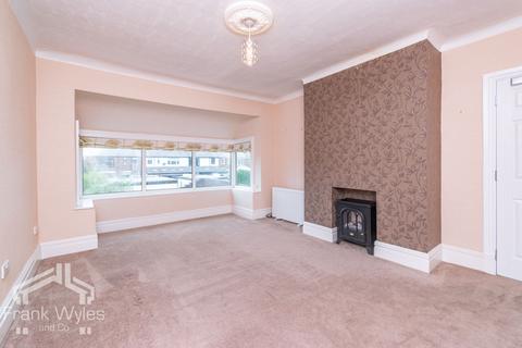 1 bedroom semi-detached house for sale, & 17a Knowles Road, Lytham St. Annes, Lancashire