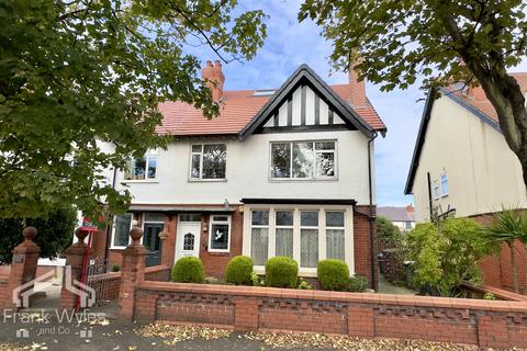 1 bedroom semi-detached house for sale, & 17a Knowles Road, Lytham St. Annes, Lancashire