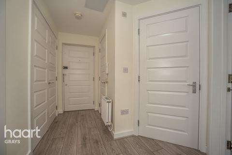 2 bedroom flat for sale, Hogg Lane, Grays