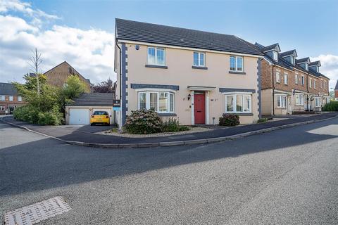 4 bedroom detached house for sale, Ffordd Y Glowyr, Betws, Ammanford