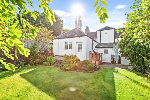 3 bedroom terraced house for sale, The Square, Torphichen