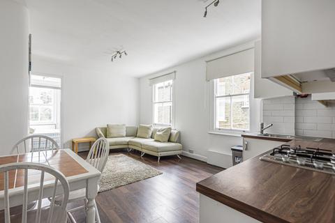 1 bedroom flat for sale, Clapham Common South Side, London SW4