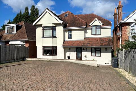 3 bedroom detached house for sale, Ringwood Road, Bear Cross, Bournemouth, Dorset, BH11