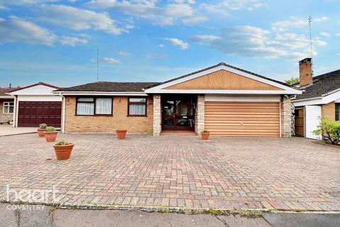 3 bedroom bungalow for sale, Sylvan Drive, Coventry