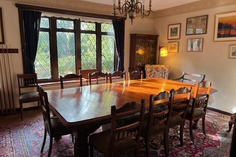 Woodcote Park Avenue, Purley, Surrey