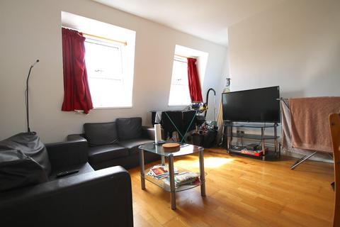 2 bedroom apartment to rent, Hessel Street, London E1