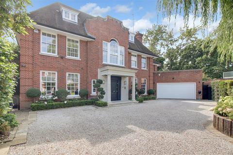 3 Winnington Close, London, N2 0UA