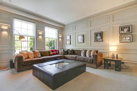3 Winnington Close, London, N2 0UA