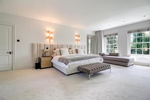 3 Winnington Close, London, N2 0UA