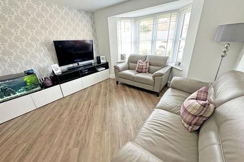 11 Hastings Close, Wythall, Birmingham, B47 6AW