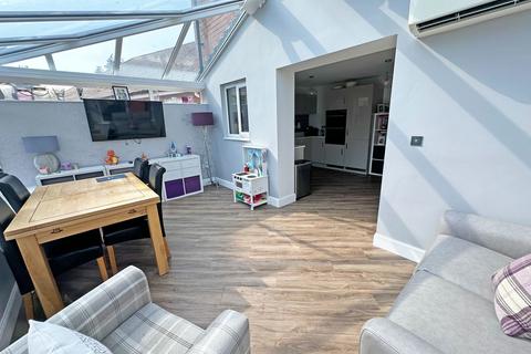 11 Hastings Close, Wythall, Birmingham, B47 6AW