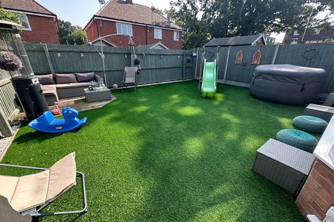 11 Hastings Close, Wythall, Birmingham, B47 6AW
