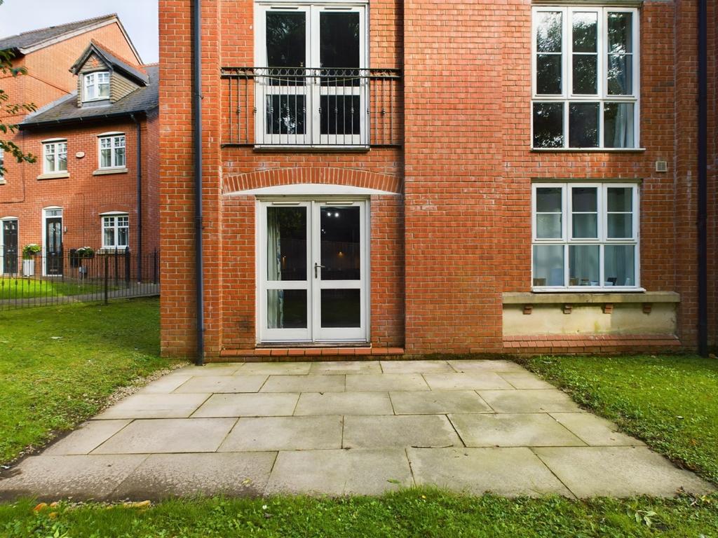Trevore Drive, Standish, Wigan... 2 bed ground floor flat to rent £