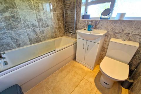48 Sullivan Road, Exeter, EX2 5RD