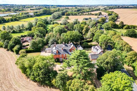 4 bedroom house for sale, Manor House, Roxwell Road, Writtle, Essex, CM1