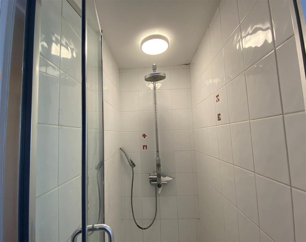 Shower.jpg
