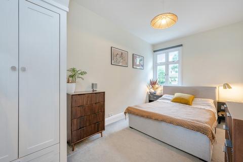 Ground Floor Flat, 20 East Dulwich Road, London, SE22 9AX