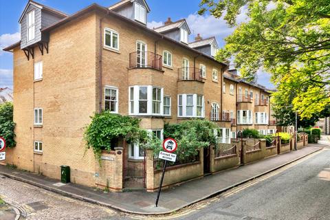 6 bedroom end of terrace house for sale, Brookside, Cambridge, Cambridgeshire, CB2