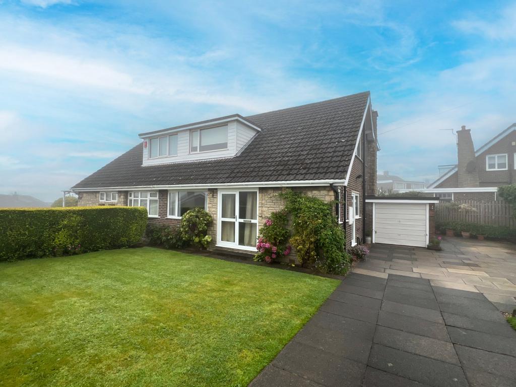 Greenacres, Shelf, Halifax, HX3 4 bed semidetached house for sale £