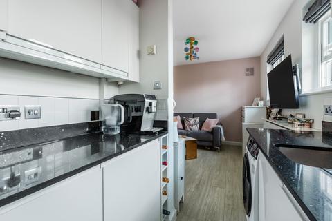 1 bedroom apartment to rent, Taverner Square, Highbury Grange, London, N5