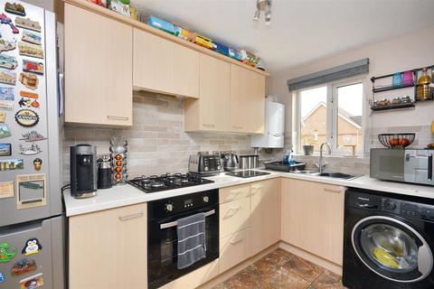 2 bedroom end of terrace house for sale, Middleham Way, Eastbourne