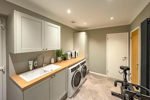 102 Alexandra Road, Great Wakering, Southend-on-sea, SS3 0GW