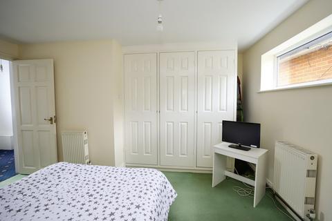 2 bedroom flat for sale, Ensbury Park Road, MOORDOWN