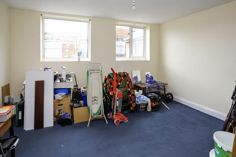 2 bedroom flat for sale, Ensbury Park Road, MOORDOWN