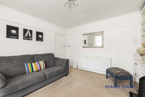 3 bedroom semi-detached house for sale, Leamington Close, Bromley BR1