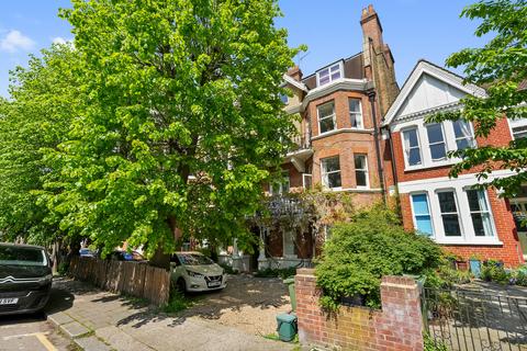 3 bedroom flat for sale, Trouville Road, Clapham South, SW4