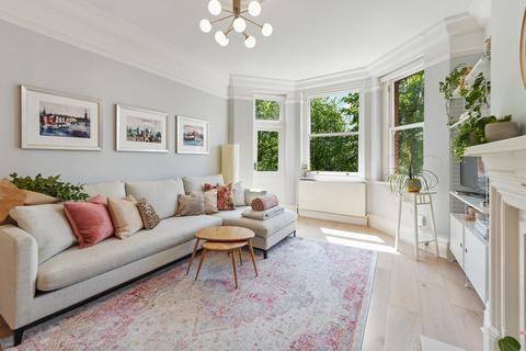 3 bedroom flat for sale, Trouville Road, Clapham South, SW4