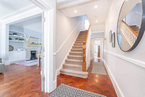 55 Chatsworth Gardens, London, W3 9LP