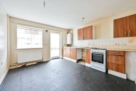 3 bedroom terraced house for sale, Commercial Way, Peckham, London, SE15