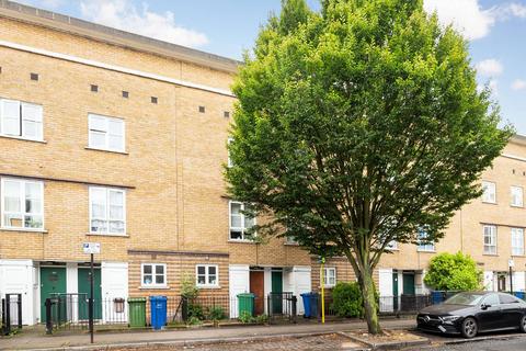 3 bedroom terraced house for sale, Commercial Way, Peckham, London, SE15