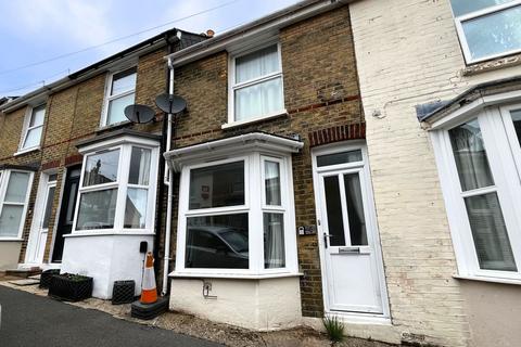 2 bedroom terraced house to rent, Stanley Road, Cowes, PO31