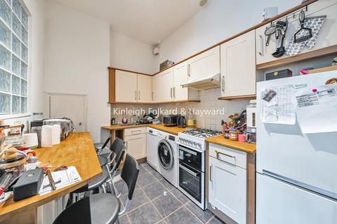 1 bedroom flat for sale, Alexandra Park Road, Muswell Hill