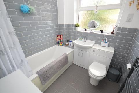1 Harveys Hill, Luton, LU2 7YL