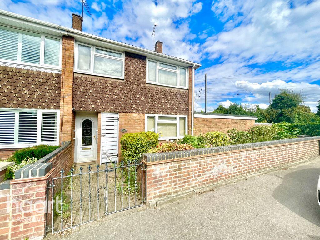 Toddington Road, Luton 4 bed end of terrace house for sale £350,000