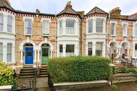 3 bedroom terraced house to rent, Calbourne Road, London, SW12