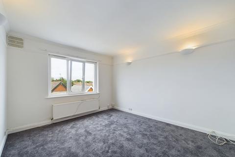 2 bedroom flat to rent, Coronation Road, Kingswood Coronation Road, PO31