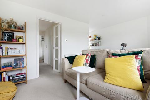 2 bedroom flat for sale, Bychurch End, Church Road, Teddington, TW11